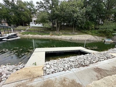 Custom-Built Lakefront Home for Sale by Owners-Move-In Ready - image 21