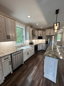 Custom-Built Lakefront Home for Sale by Owners-Move-In Ready - image 8