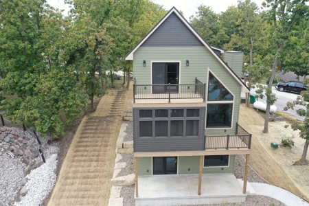 Custom-Built Lakefront Home for Sale by Owners-Move-In Ready - image 24