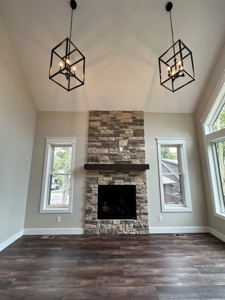 Custom-Built Lakefront Home for Sale by Owners-Move-In Ready - image 7