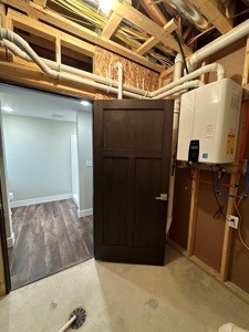 Custom-Built Lakefront Home for Sale by Owners-Move-In Ready - image 19