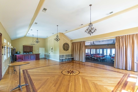 Chaumette Vineyard & Winery in Ste. Genevieve Missouri - image 11