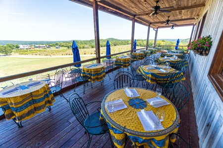 Chaumette Vineyard & Winery in Ste. Genevieve Missouri - image 7