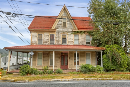 704 E Main St, Hegins, PA 17938 - image 1