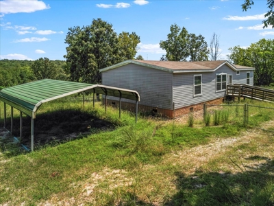 Perfect Ozarks Hobby Farm Just Outside of Alton, MO - image 17