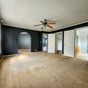 Beautiful Country Home for Sale Near Huntsville, MO - image 13