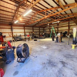 Beautiful Country Home for Sale Near Huntsville, MO - image 22