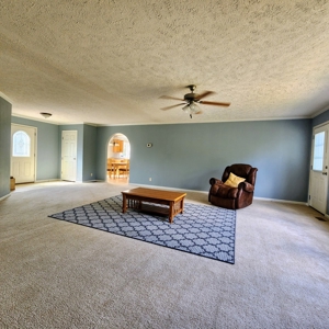 Beautiful Country Home for Sale Near Huntsville, MO - image 7