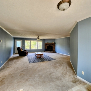 Beautiful Country Home for Sale Near Huntsville, MO - image 6