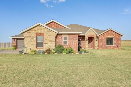 Luxury Home For Sale Near Elk City, Oklahoma - image 15