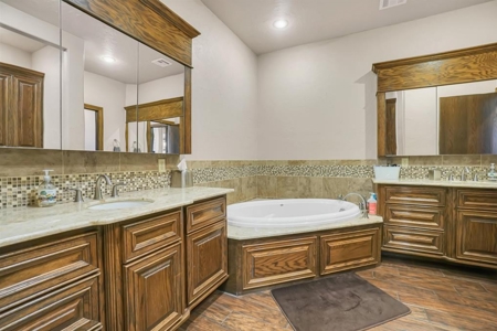 Luxury Home For Sale Near Elk City, Oklahoma - image 39