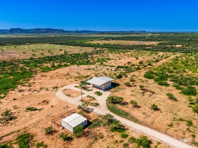 Tennyson Gentleman's Hunting and Livestock Ranch near San An - image 36