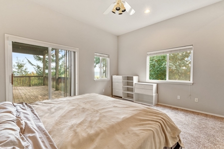 Stunning Columbia River Views with Multifamily Potential! - image 37