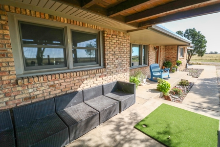 Beautiful Country Home In Lamb County - image 42