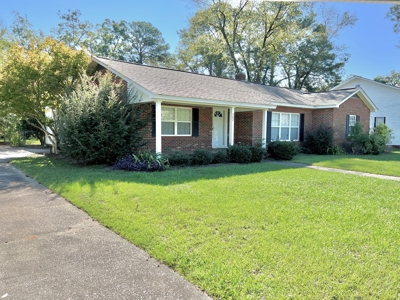 Brick Home for Sale in Town - Hartford Alabama - image 1