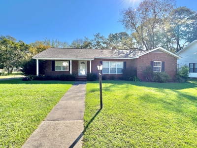 Brick Home for Sale in Town - Hartford Alabama - image 23