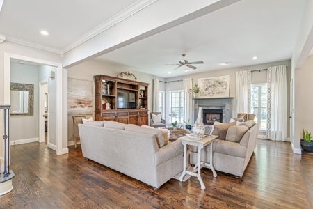 Country Home for Sale in Maury County, Tennessee - image 14