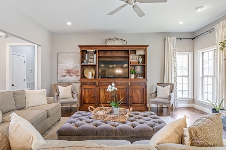 Country Home for Sale in Maury County, Tennessee - image 16