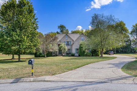 Country Home for Sale in Maury County, Tennessee - image 5
