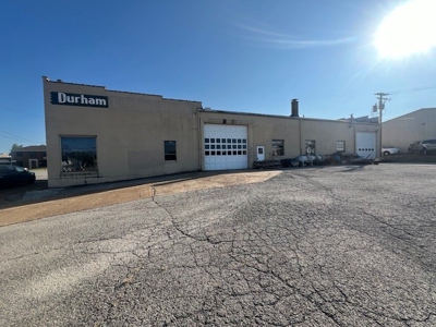 Versatile Commercial Building in Prime Downtown Location - image 7