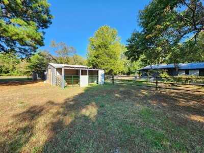 Country Home Surrounded by Ouachita National Forest - image 32