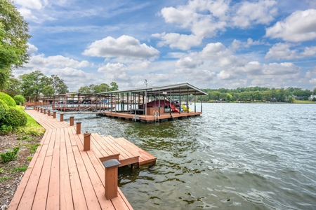 Lake Hamilton Waterfront Home - image 4