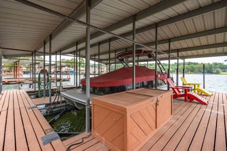 Lake Hamilton Waterfront Home - image 3