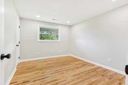 Country Home for Sale in Giles County, Tennessee - image 33