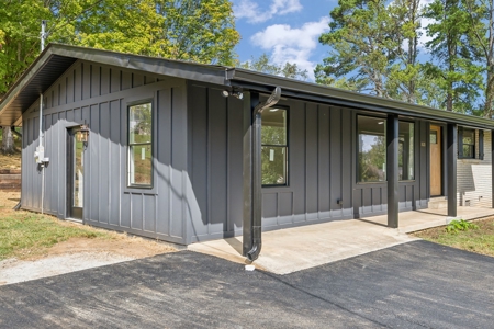 Country Home for Sale in Giles County, Tennessee - image 4