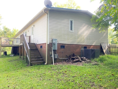 Fix it, Flip it or Make it Yours - 1999 Doublewide on 1 Acre - image 32