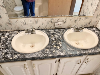 Fix it, Flip it or Make it Yours - 1999 Doublewide on 1 Acre - image 17