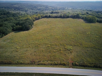 Missouri Ozarks 225 Acre Cattle Ranch with Hay Grounds - image 1