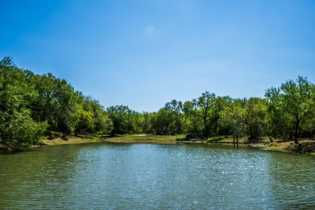 389 Acres in Hondo, TX – Medina County - image 1