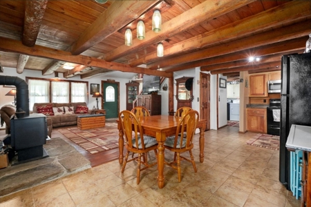Bull Shoals Lake Front Log Cabin on 77 Acres in Pontiac, MO - image 15