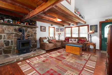 Bull Shoals Lake Front Log Cabin on 77 Acres in Pontiac, MO - image 9