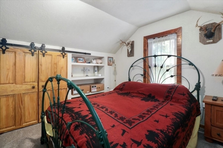 Bull Shoals Lake Front Log Cabin on 77 Acres in Pontiac, MO - image 18