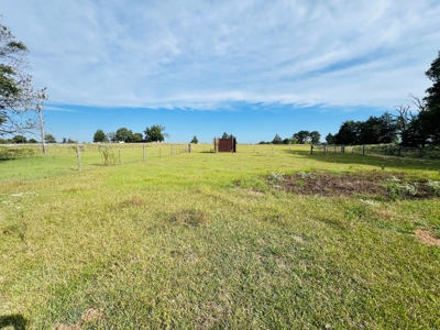 4.5 EAST TEXAS ACRES with WATER, ELECTRIC, SEPTIC, FENCING - image 5