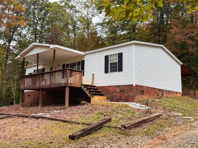 Recreational Retreat for Sale in Roaring Gap NC! - image 10