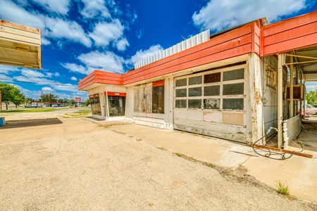Commercial Property For Sale: Sonora Texas - image 8