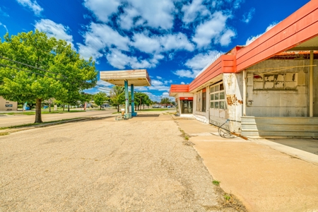 Commercial Property For Sale: Sonora Texas - image 7