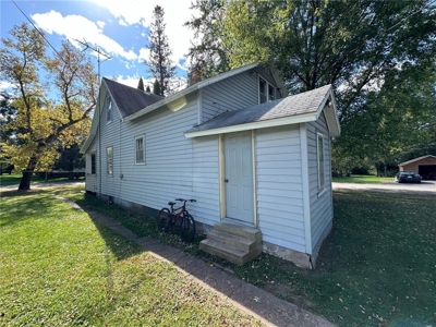 3 Bedroom Home on Double Lot for Sale in Kettle River MN - image 3
