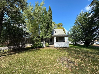 3 Bedroom Home on Double Lot for Sale in Kettle River MN - image 1