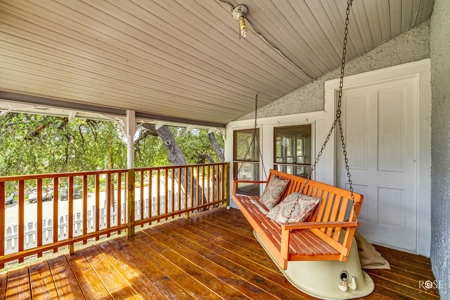 4-Bedroom Home with Historic Appeal in Sonora, TX - image 6