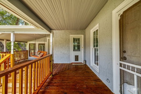 4-Bedroom Home with Historic Appeal in Sonora, TX - image 9