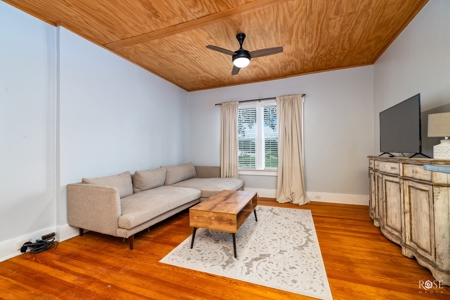 4-Bedroom Home with Historic Appeal in Sonora, TX - image 11