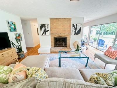 Charming Home for Sale in Summit, MS - image 11