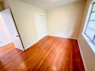 Charming Home for Sale in Summit, MS - image 21
