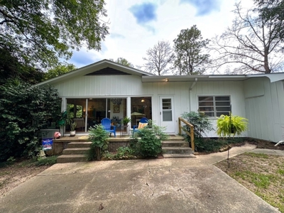 Charming Home for Sale in Summit, MS - image 25
