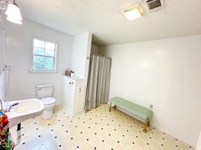 Charming Home for Sale in Summit, MS - image 18