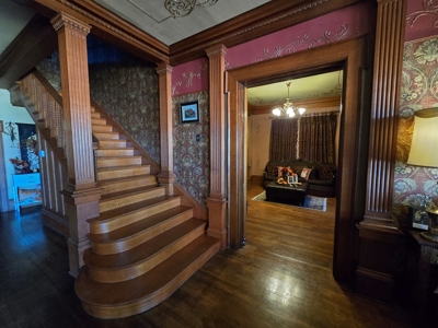 Large 3 Story Home For Sale in Alva, OK/ Bed & Breakfast - image 11